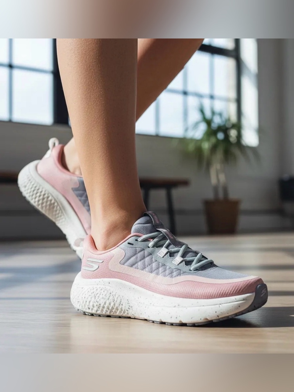 Skechers Go Run Supersonic Max A/T Women’s Running Shoes,Size 8.5 - Picture 4 of 14
